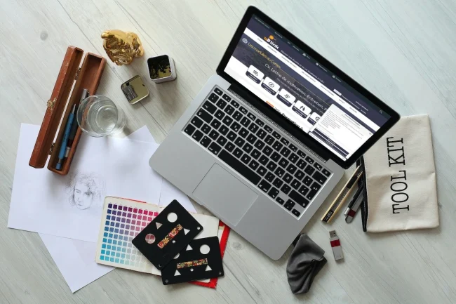 ublink-assistant-digital-accueille-et-renseigne-DAVI assistant digital d'accueil pour étudiants